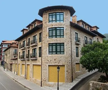 De Cabrales Arenas De Cabrales